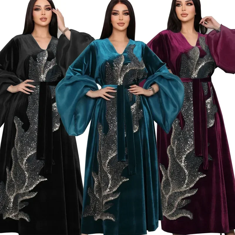 ชุดกํามะหยี่สีทองมุสลิม Abayas สําหรับผู้หญิงปักเพิร์ลแขนฟองชุดมุสลิมดูไบ Abayas ตุรกีอารมณ์ Kaftan