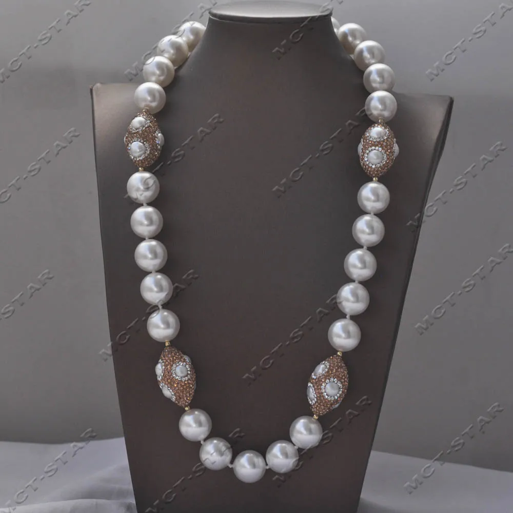 

Z13650 Set 24" 30mm White Round Shell Pearl Golden All CZ Shuttle Necklace Earring Custom Jewelry
