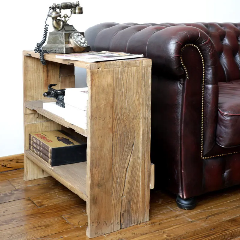 A few solid wood phones on the side of the sofa, a few simple and fashionable bedside tables, casual small shoe racks