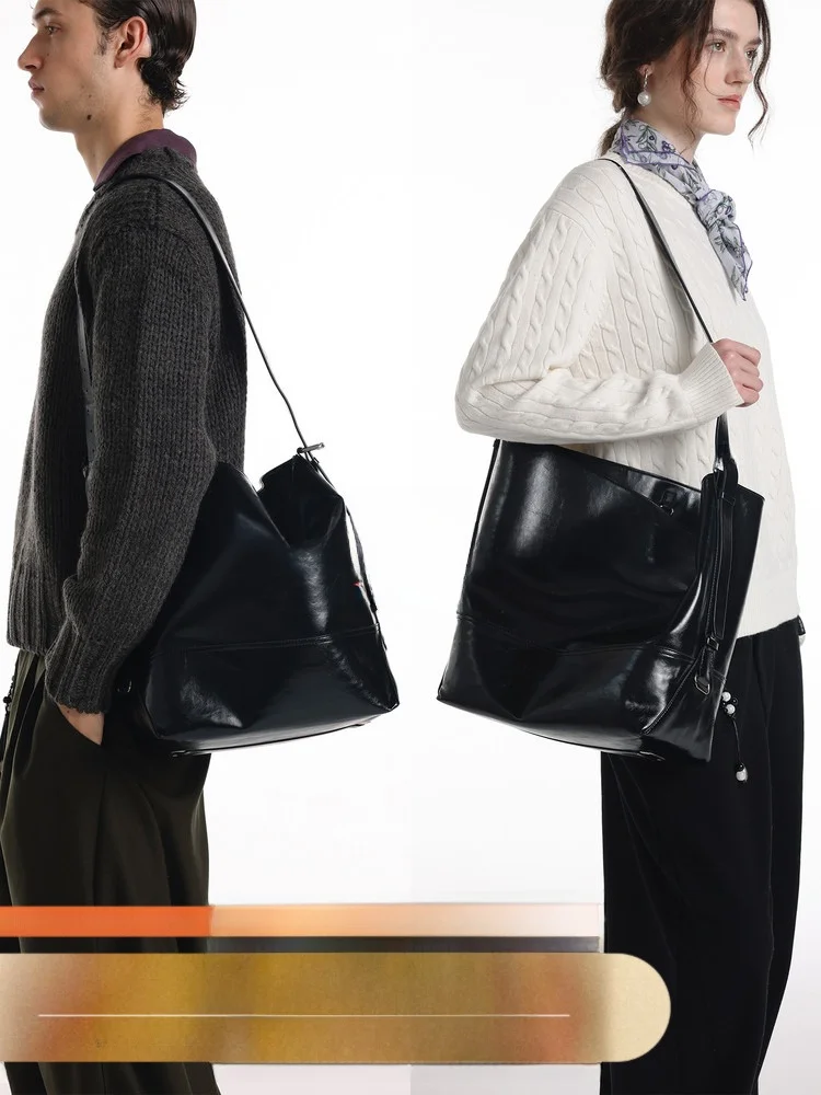 

UnvesnoUN Adjustable oulder Strap Oil Waxed Leather Tote Bag Urban mat Sle Casual Pure Color Versatile Ci Bag