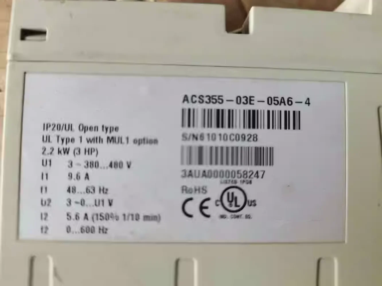 周波数変換器acs355-03e-05a6-4