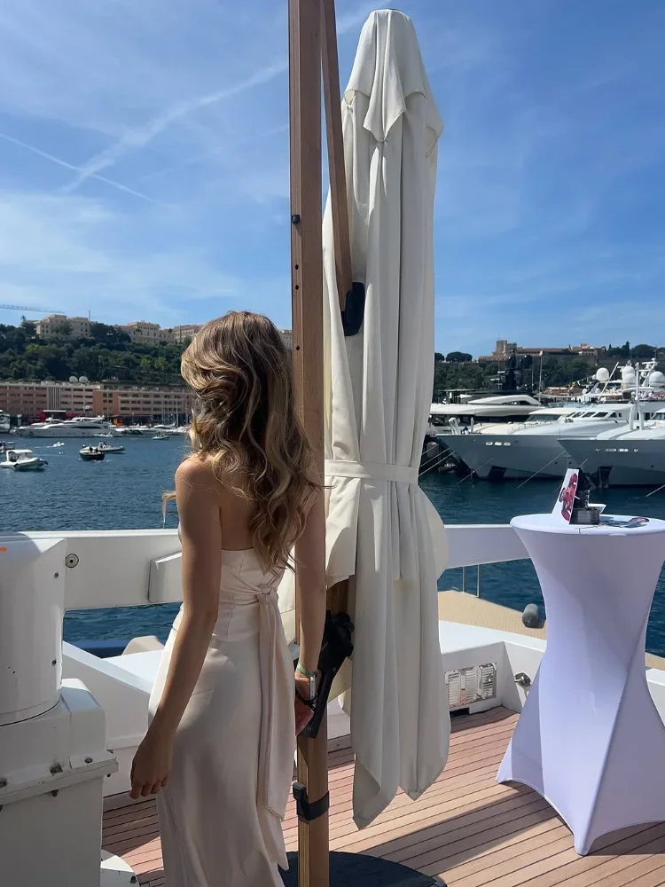 

Elegant Solid High Waist Slim Halter Blouse Suit Set Women Strapless Backless Lace Up Maxi Skirt Lady Holiday Beach Outfits