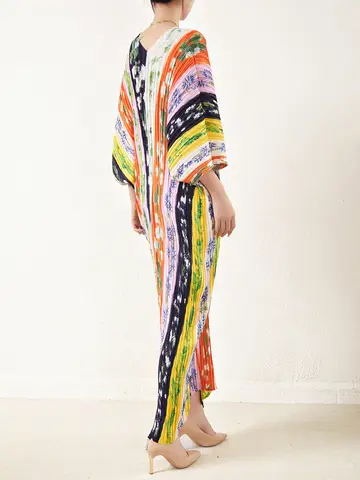 मियाके प्लीटेड वी-नेक बैटविंग स्लीव प्रिंटेड लॉन्ग ड्रेस महिलाओं के लिए नया फैशन एलिगेंट प्लस साइज़ ड्रेस 8 best sales मियाके पोशाक - №5