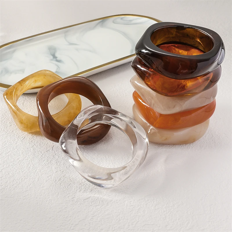 

Vintage Brown Coffee Irregular Acrylic Resin Chunky Bangles for Women Goth Geometric Exaggerated Bracelet Couple Charm Jewelry