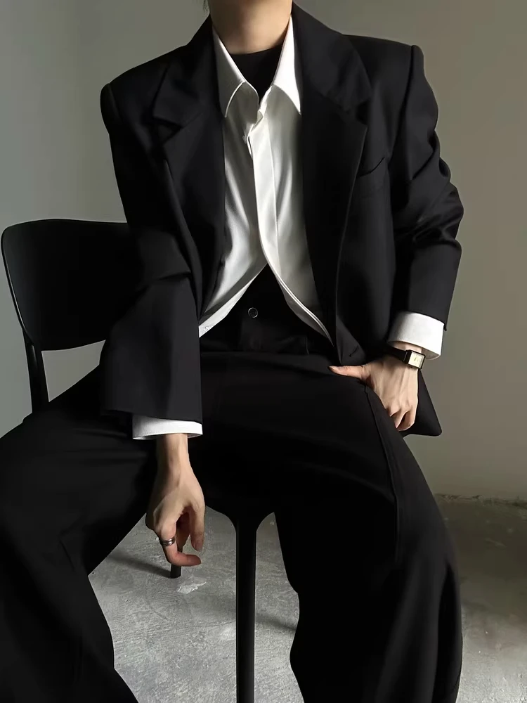 

Loose Fit Men's Black Suit Set Casual Style Standard Cut Polyester Blend Long Sleeve Shirt And Pants Ensemble for Spring