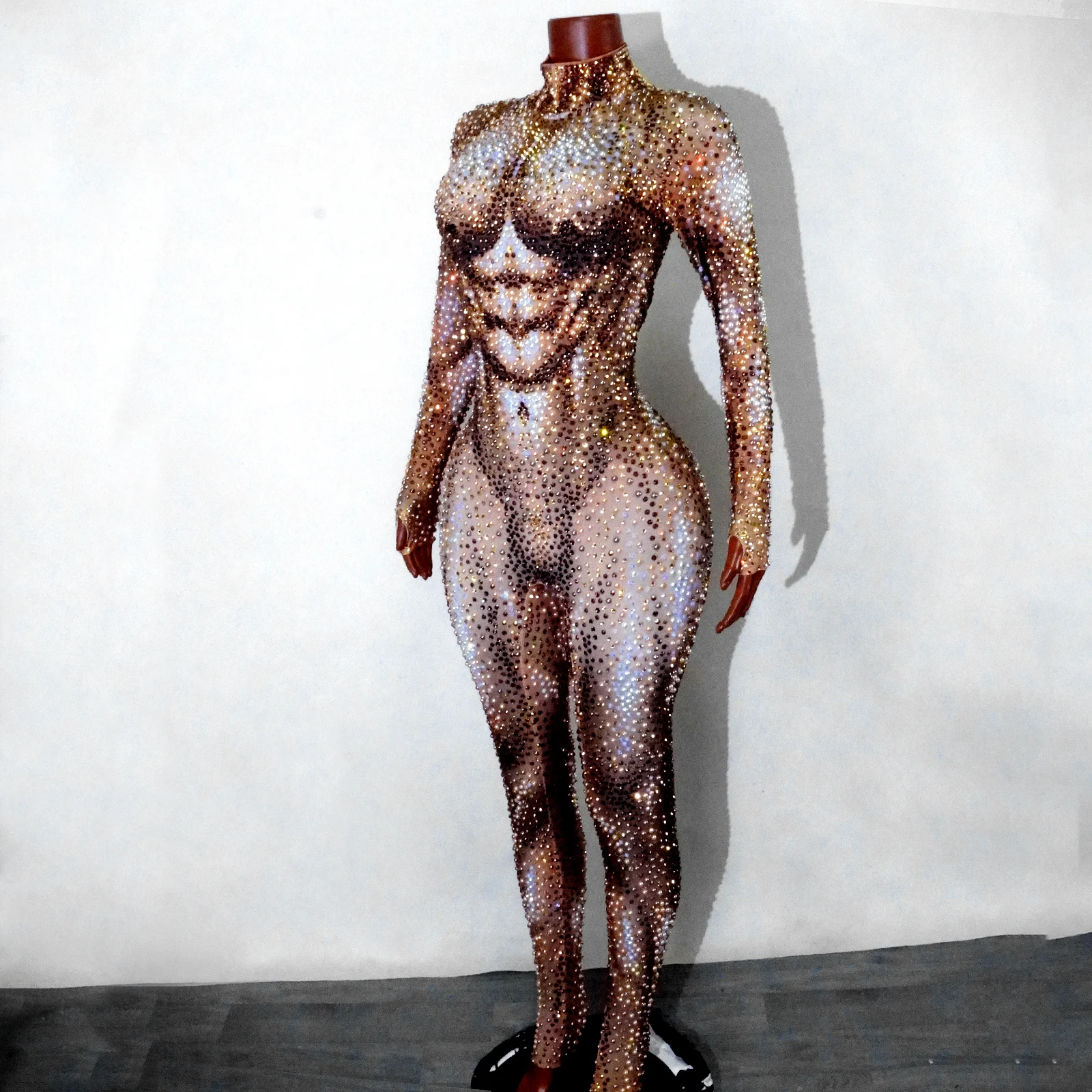 섹시한 남자 점프 슈트 반짝 이는 진주 누드 근육 Rhindiamond 무대 의상 생일 파티 나이트 클럽 댄스 축하 Dsgo 의상