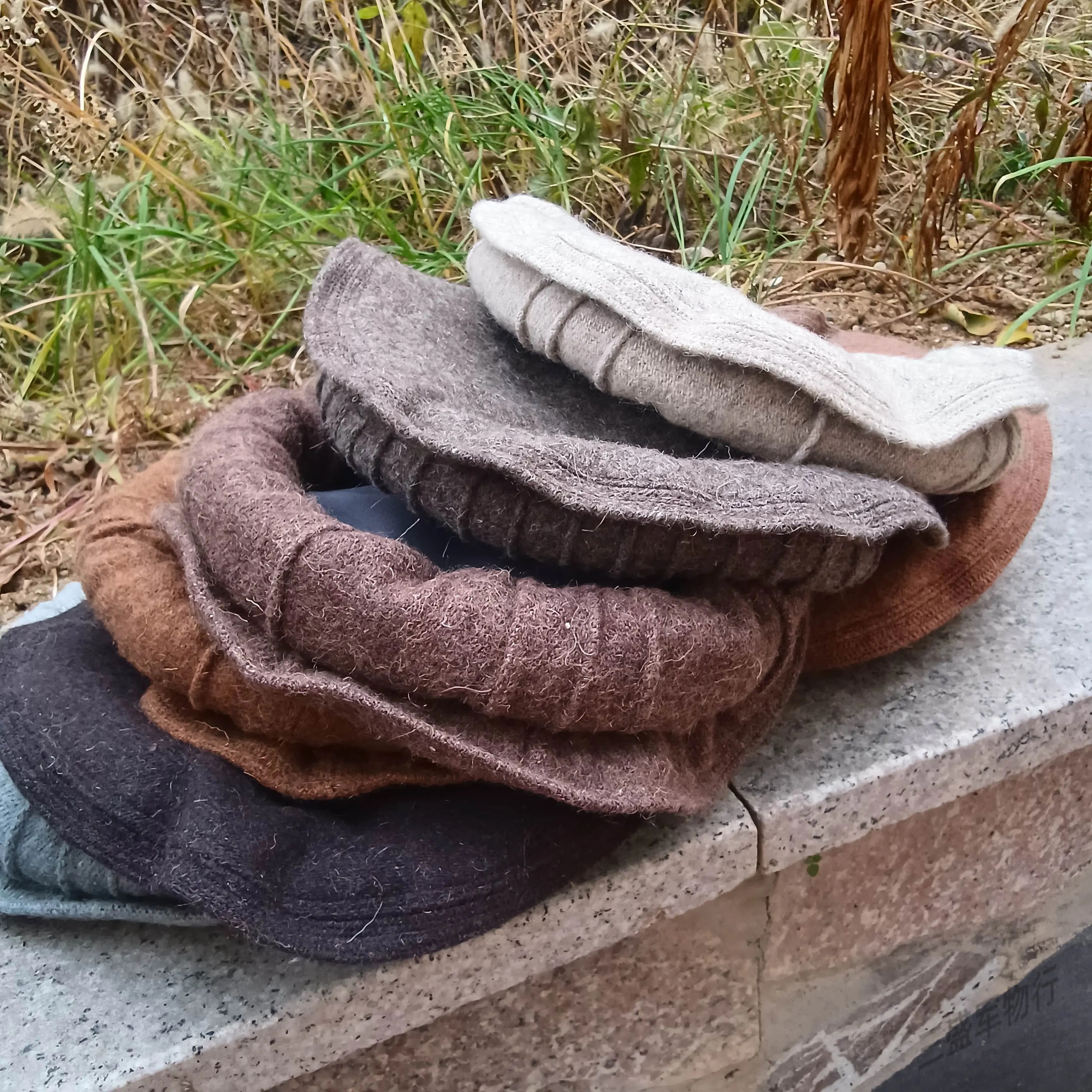Afghan Pakol Hat Men Handmade Wool Warm Winter Cap Outdoor Hiking Trekking Beanie Chitrali Soft Round Top Adjustable Afghan Cap