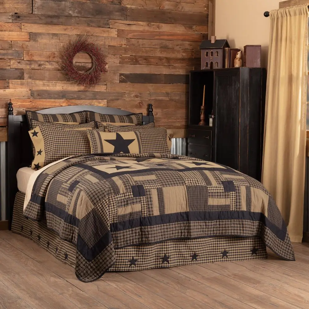 

Black Check Star 4 Piece Luxury King Quilt Set 1 Quilt, 2 King Shams, 1 Bed Skirt
