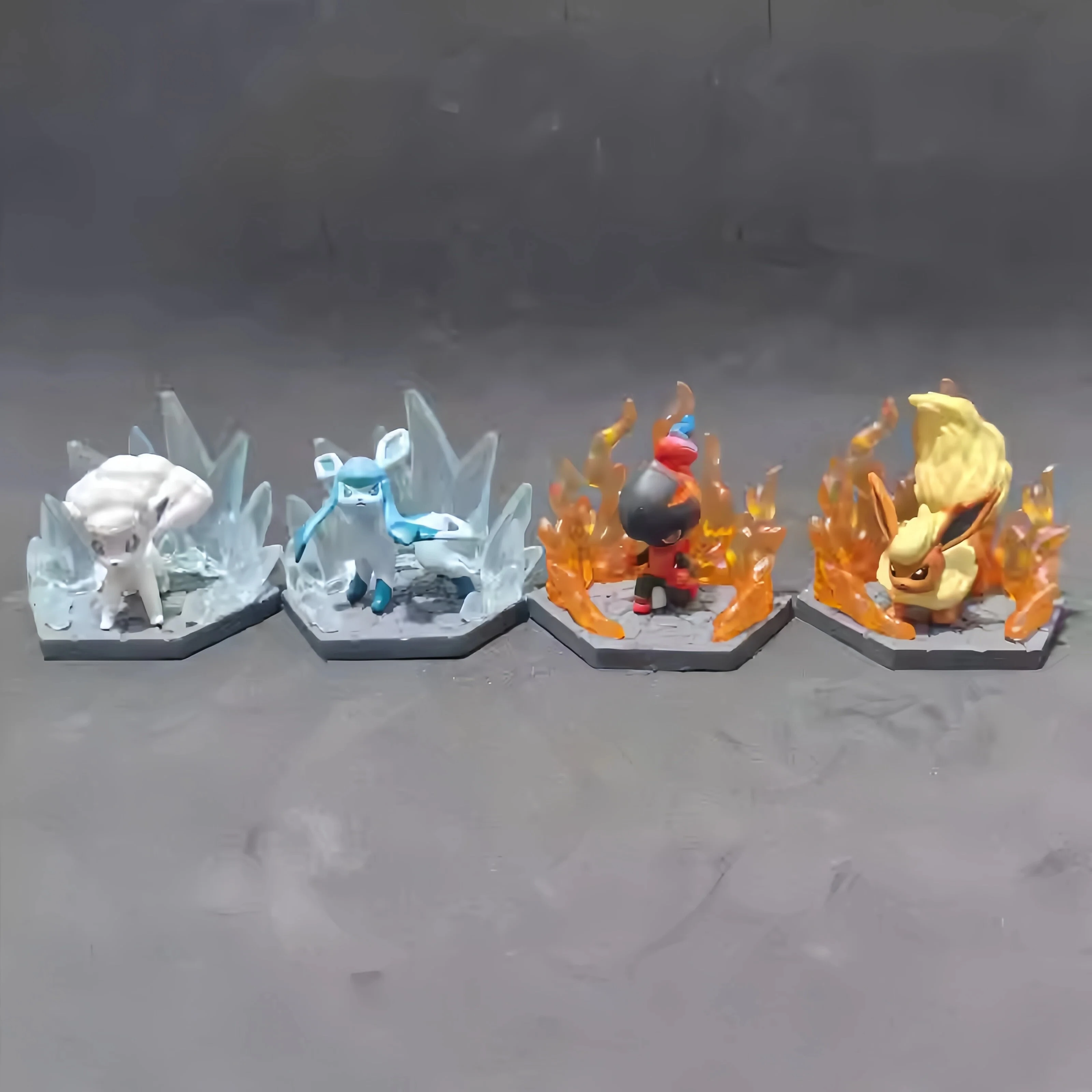 منتج جديد متوفر: مهارة المشهد معركة 7 صندوق أعمى النار مقابل Ice Eevee تسعة الذيل سطح المكتب زخرفة مهرجان هدية لصديق
