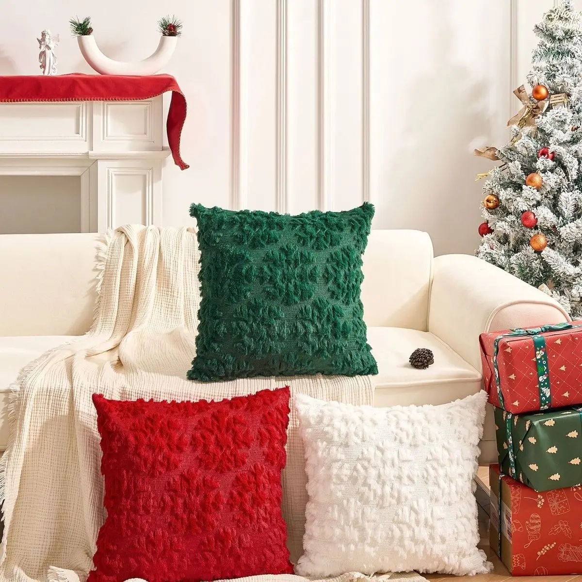 

45x45CM Christmas Tree Embroidered Throw Pillow Cover Soft Fur Plush Cushion Cover for LivingRoom Bedroom Joulukuusi