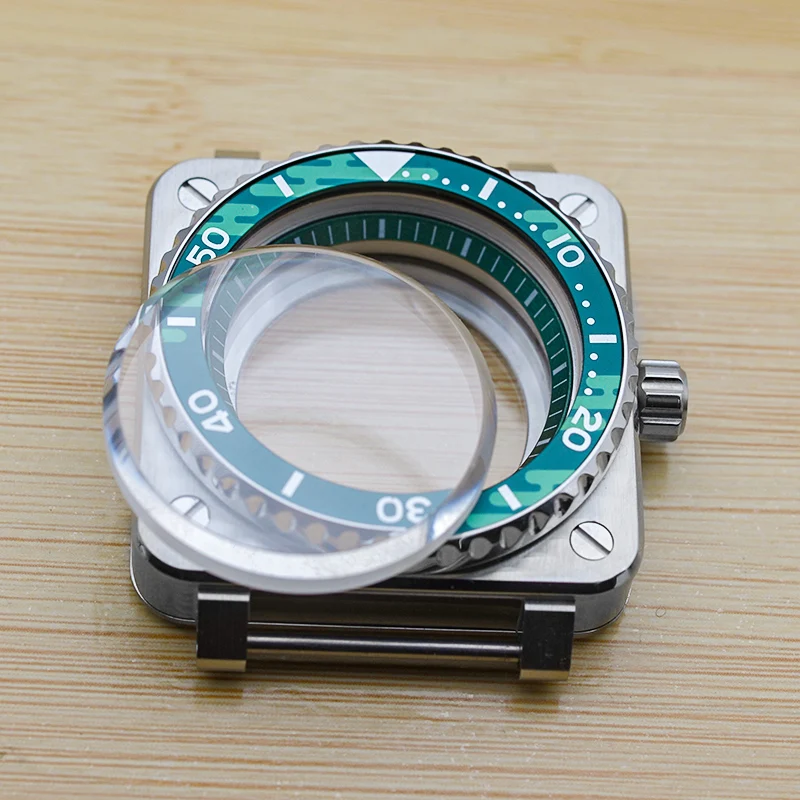 

Watch Case SKX007 Square See Through Caseback Fit NH34 NH35 NH36 4R 7S Japan Automatic Movement In 316L stainless steel.