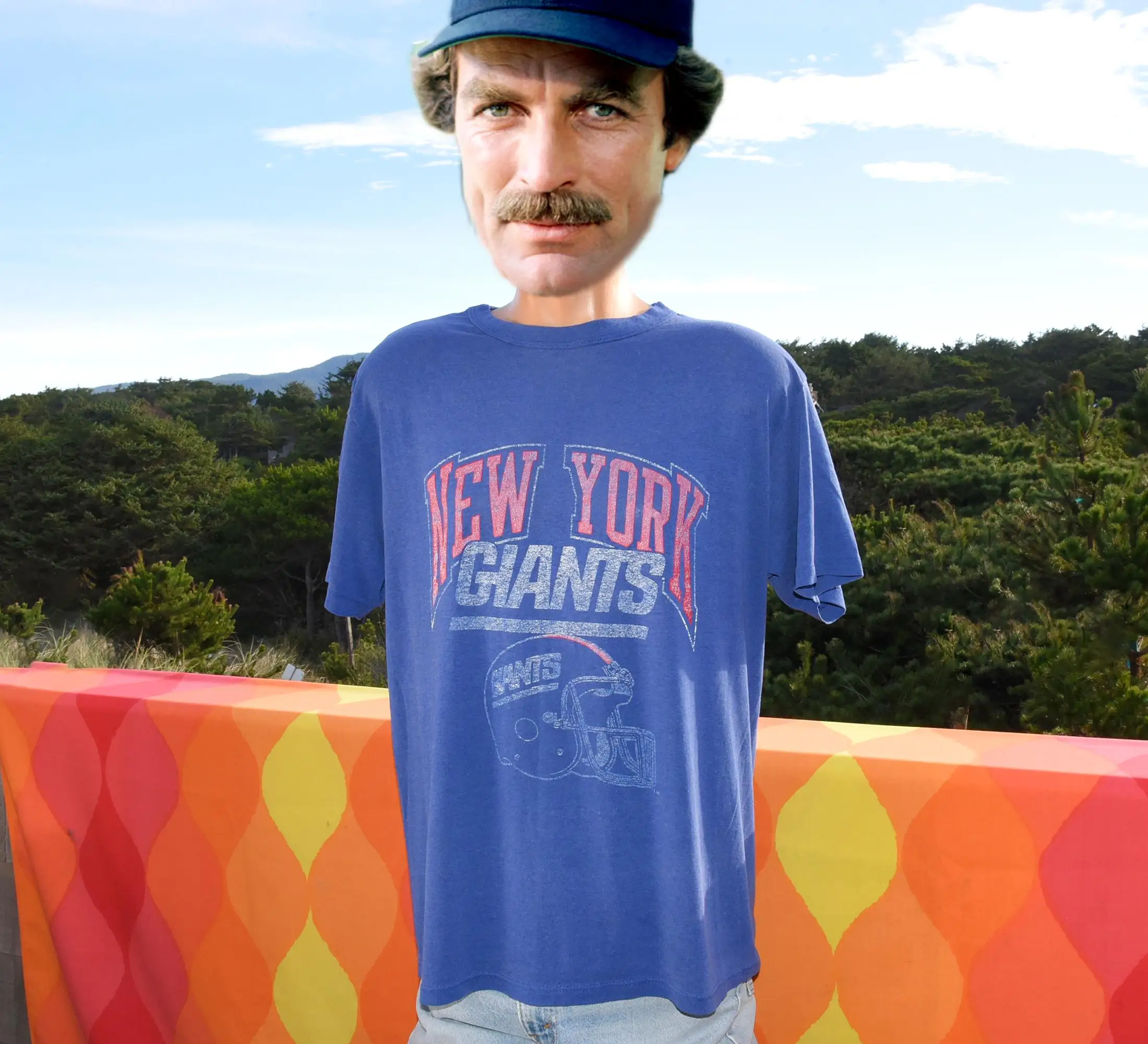 

Vintage 80s T-shirt NY GIANTS Football Helmet Champion New York Tee Large XL