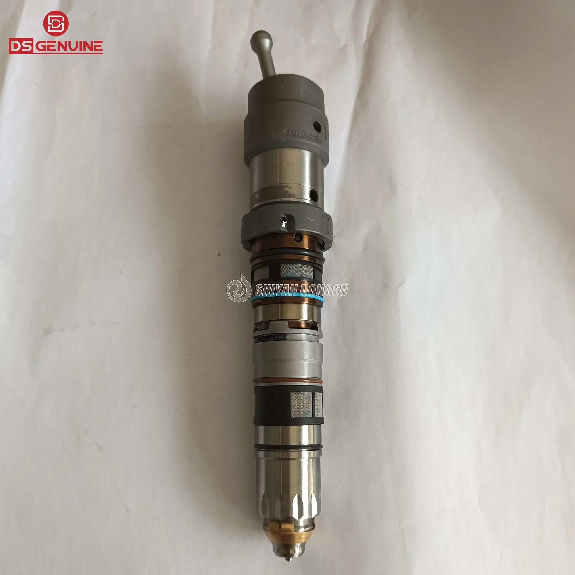 

New OEM Fuel Injector QSK19 4902827