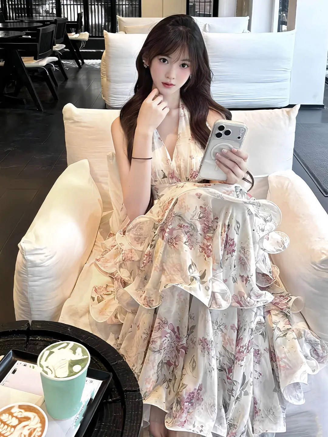

Gentle Floral Neckline Dress Beach Vacation Summer 2026 Style Tea Break Beautiful Soft Style High Waist A-Line Skirt