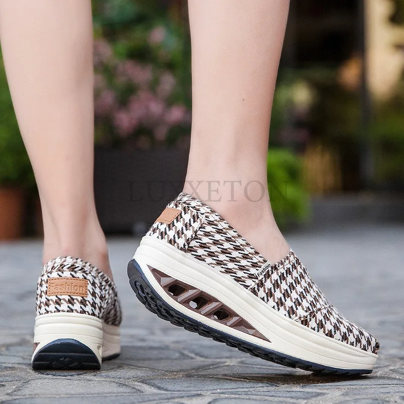 Air Cushion Thick Soled Canvas Wedge Shaped Sloping Heel Rocking Shoe Mesh Breathable and Comfortable Soft Casual Cloth Shoes