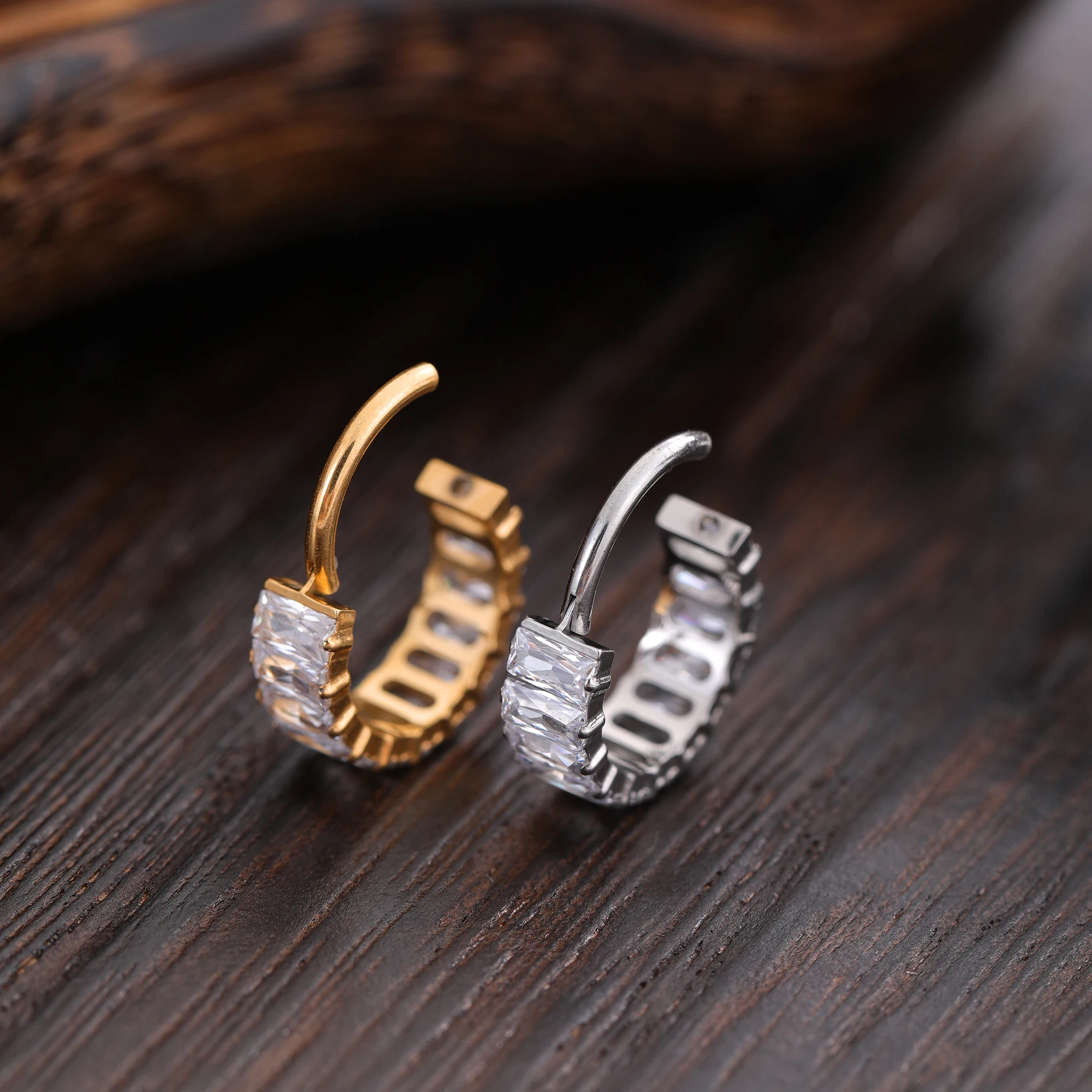 Luxury ASTM F136 Titanium Body Jewelry16G Earrings 5A Zircon Stones Nose Piercing Clicked Ear Cartilage Helix Tragus Piercing