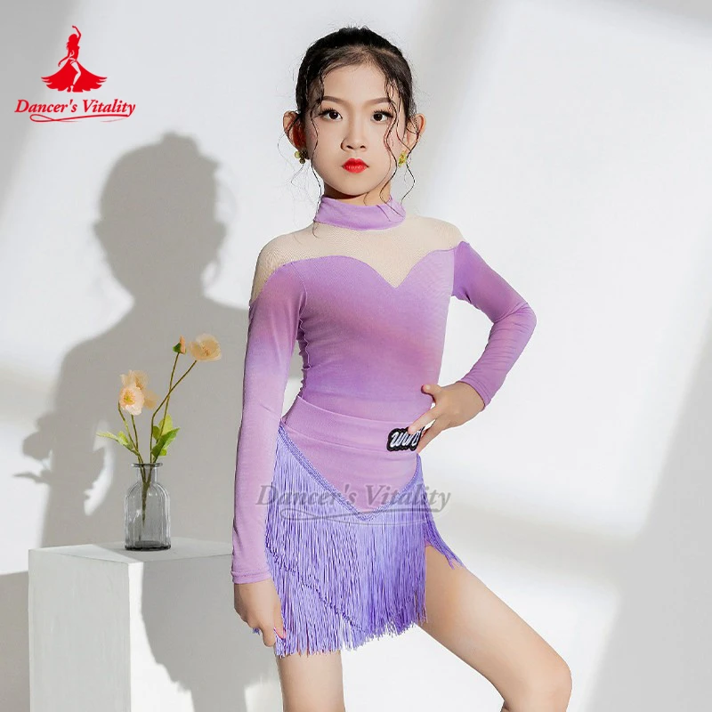 

Элегантный светло-фиолетовый комплект из двух предметов в латиноамериканском стиле с длинными рукавами и высоким воротом, детская юбка с кисточками для самбы и чачи