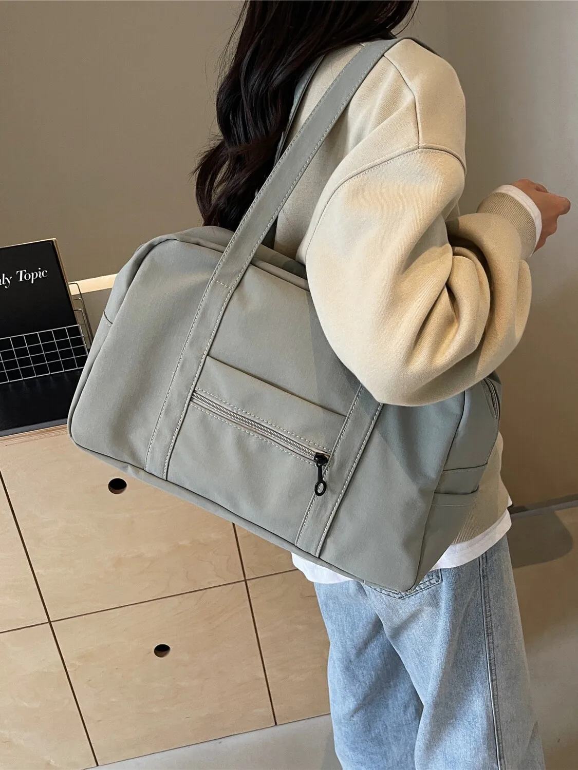 

Large Capaci Nylon Tote Bag Women's Casual Single oulder Bag for Commuting Traveling And Outings 2024 New Sle