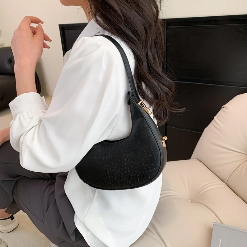 Luxury Design PU Leather Shoulder Hobo Bag Women Small Clutch Handbag Purse Female Underarm Bag Fashion Travel Shopper Totes