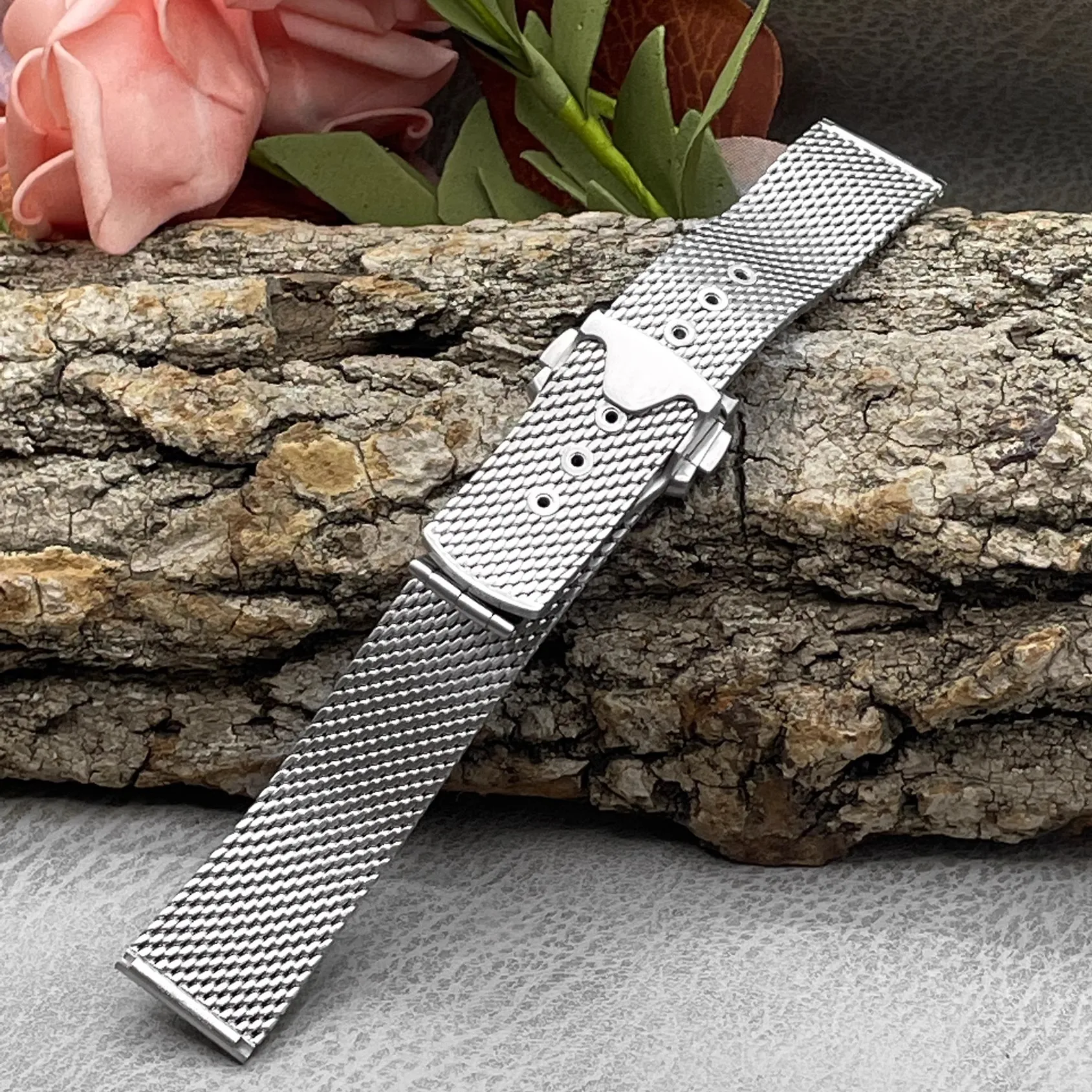 High Quality Titanium steel 20mm Chain Strap For Omega 007 Seamaster Diver 300 Watch Band Replace Milanese Stainless Bracelet