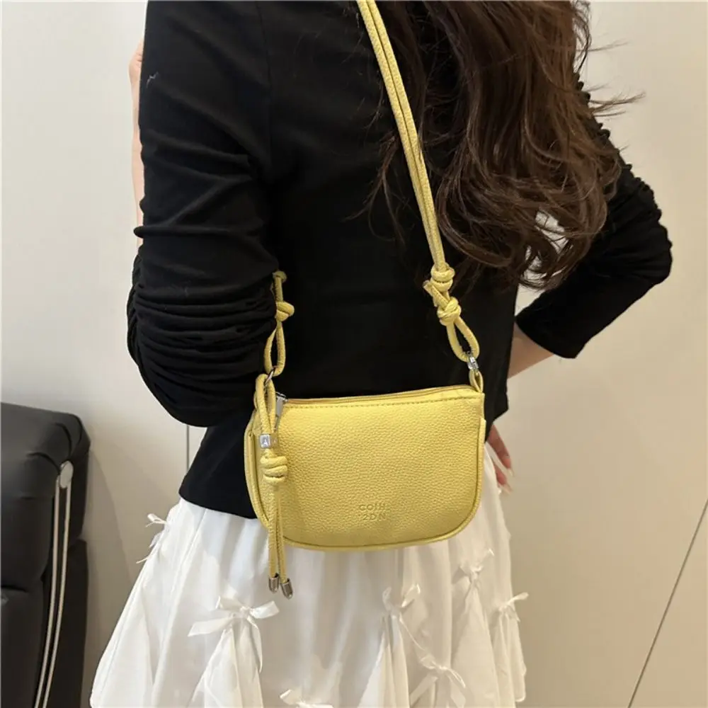 

Fashion Exquisite Women's Shoulder Bag Small Mini Crossbody Bag PU Leather Leisure Commuting Bag Ladies