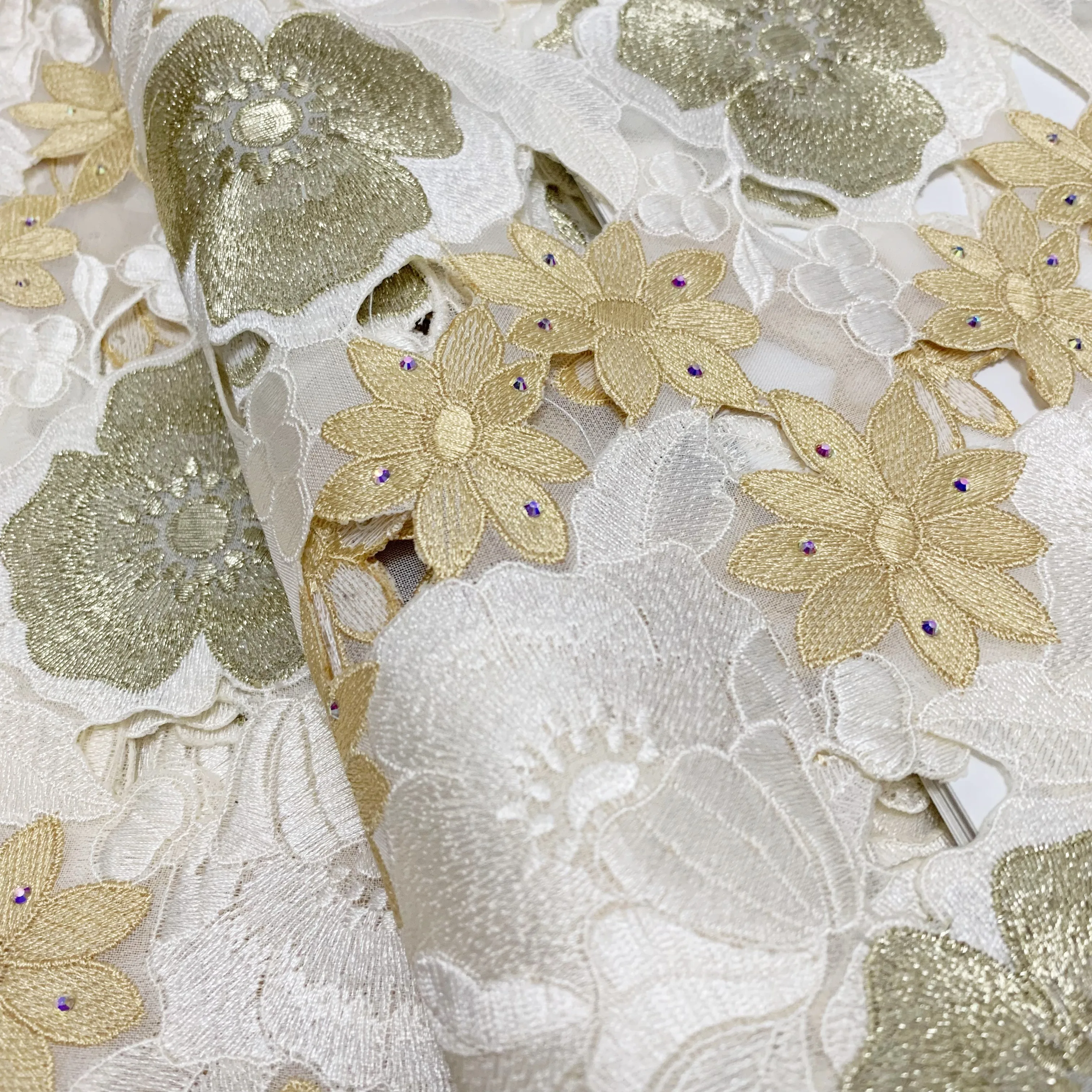 African Handcut Organza Lace Fabric 2024 Nigerian Embroidery Fabric Laser Cut Nigerian Lace Material Party Cloth