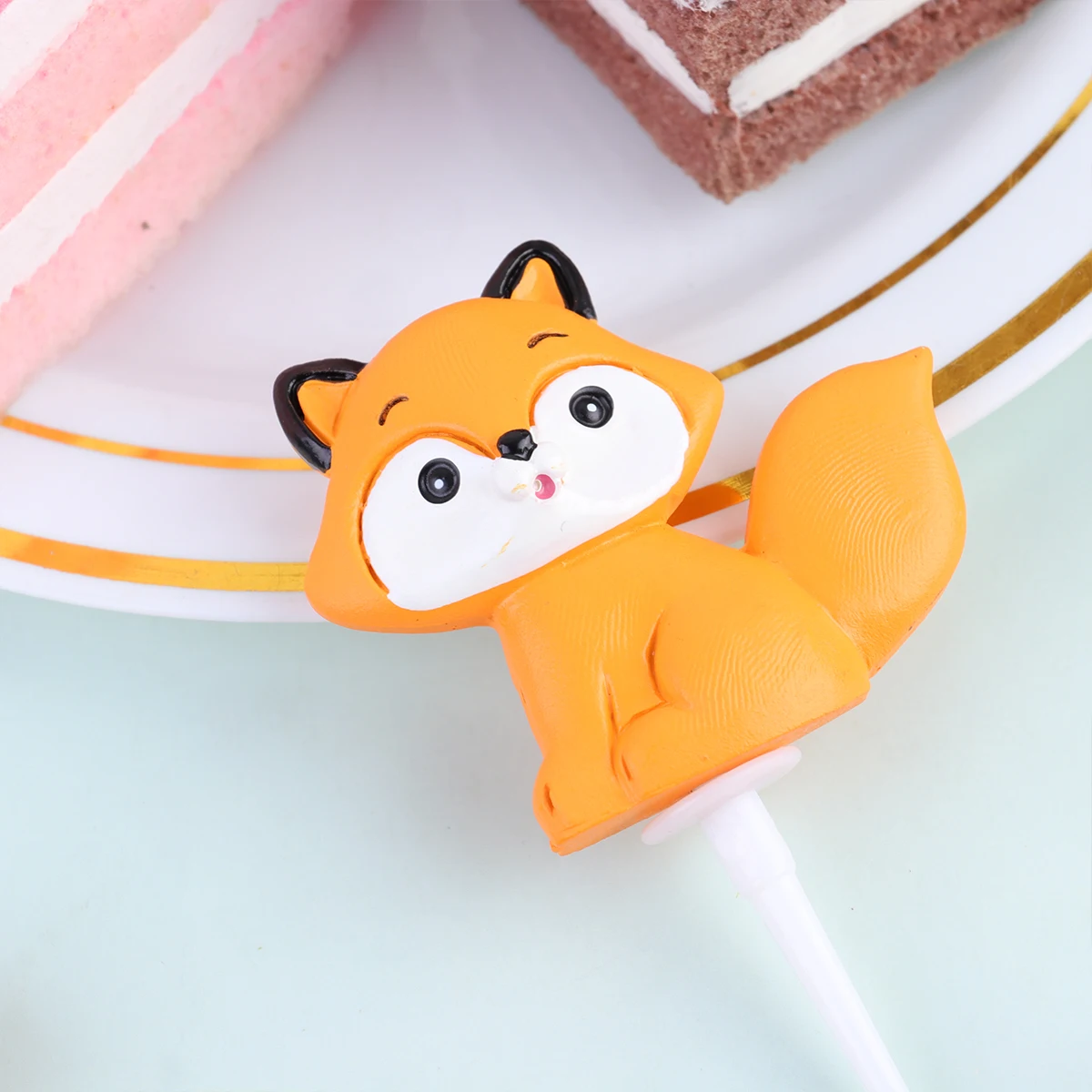 

2pcs Cartoon Forest Animal Cake Topper Resin Decor Adorable Wedding Birthday Decoration Giraffe Little