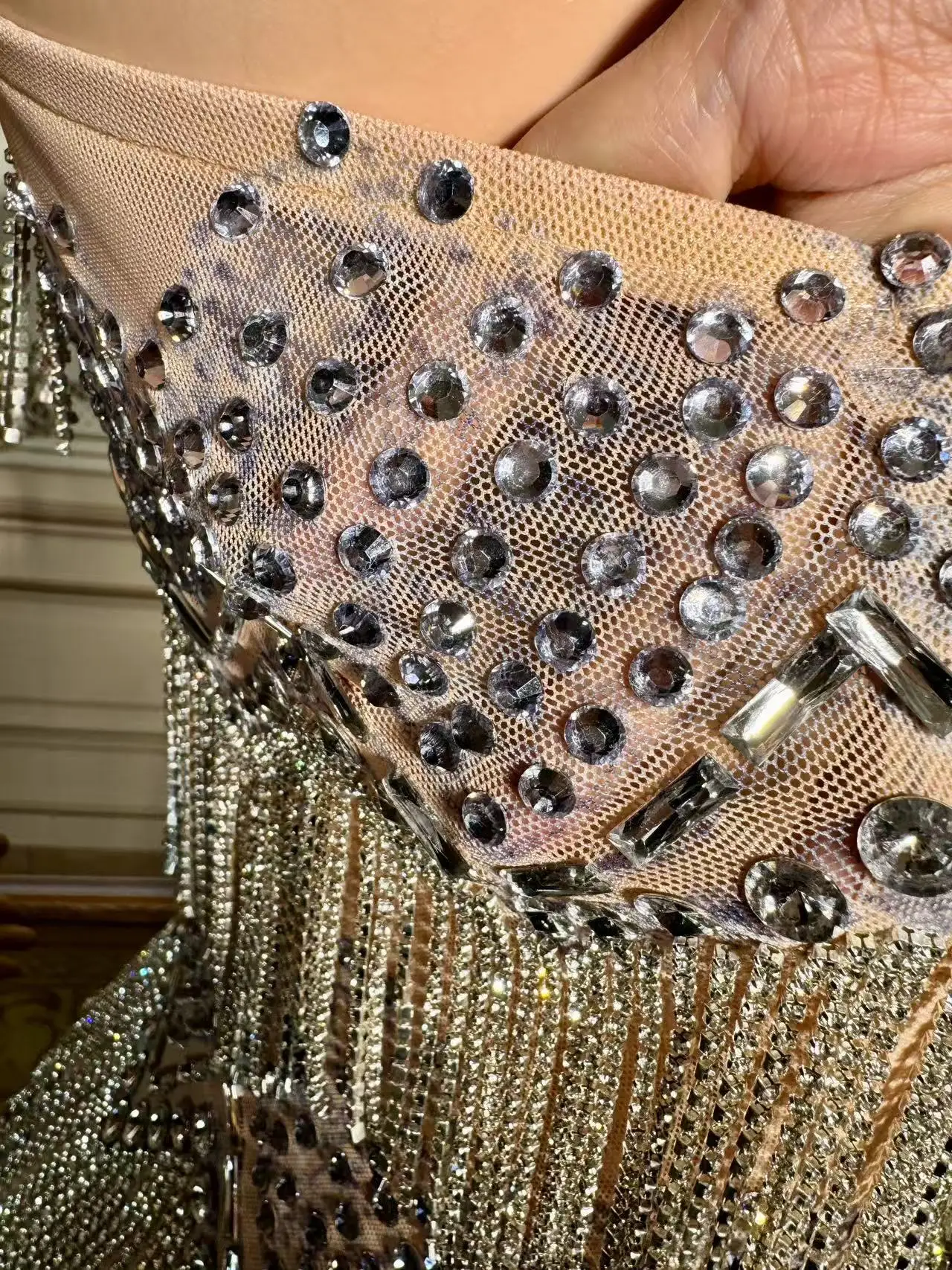 

Платье ZD Spring с вышивкой в виде цветов груши, кружевное, элегантное, женственное, подчеркивающее фигуру.