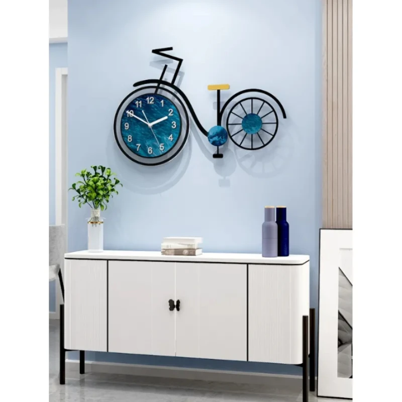 Personalized creative bicycle wall clock modern minimalist living room home fashion clock light luxury style minimalist clock