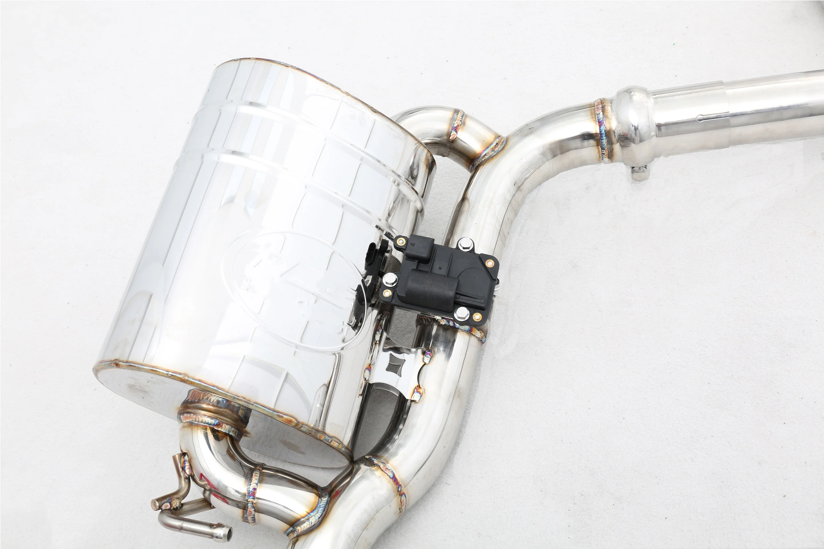 C43 W205/C205 3.0T M276 تخصيص المصنع 304 الفولاذ المقاوم للصدأ/نظام العادم صمام التيتانيوم