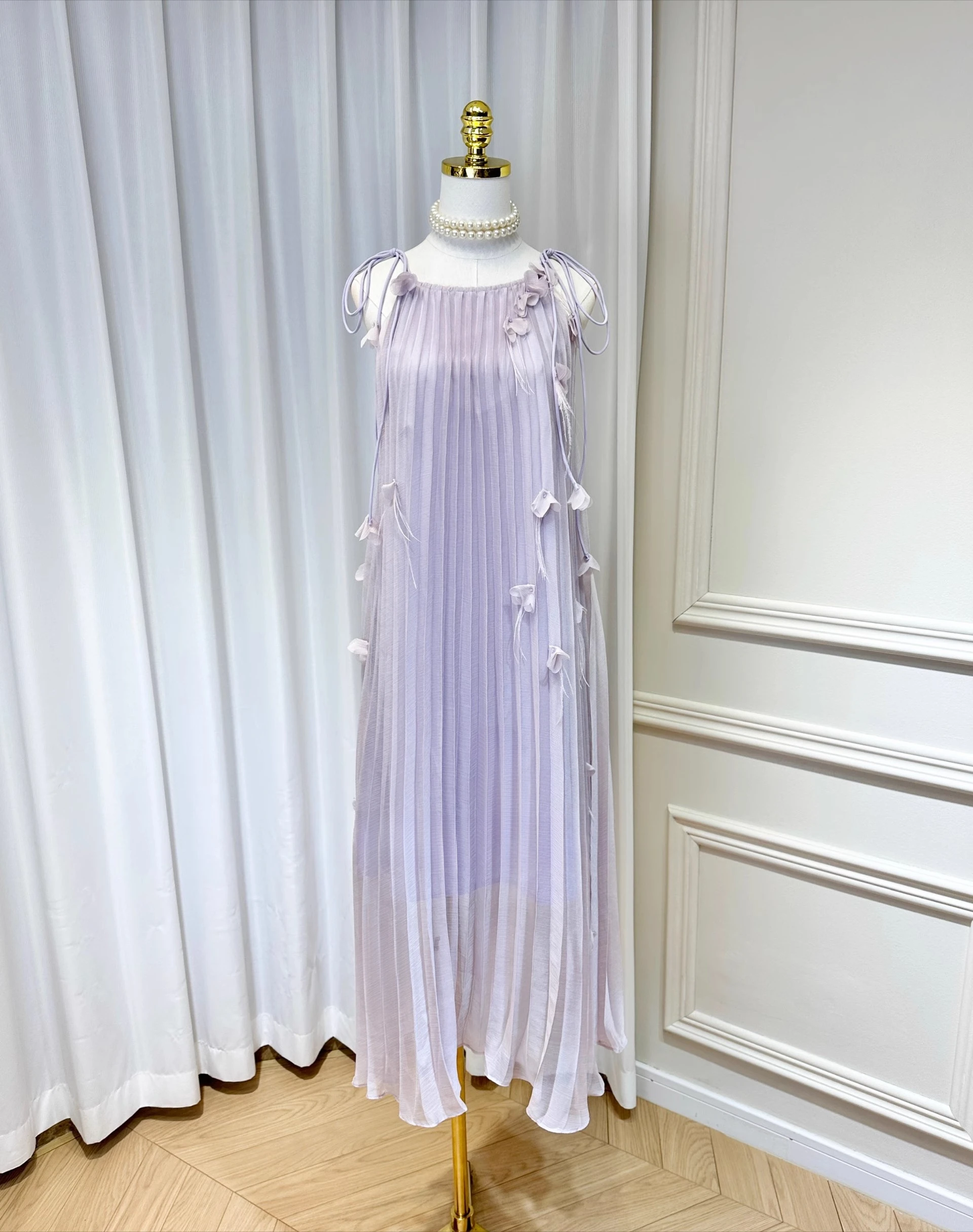 

Light Purple Loose Style Pleated Dress Women Strapped Sleeveless Elegant Clothing Lady Streetwear Vacation Party Vestido Bodycon