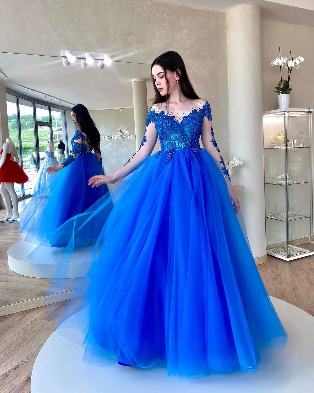 

Blue V Neck Prom Dresses Long for Women 2025 Lace Appliques A Line Beading Long Sleeve Tulle Formal Evening Gowns