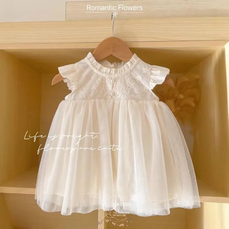 

Baby dress Summer lace tulle dress with ruffle collar, flutter sleeves, and embroidery for baby girls' full-month celebration an