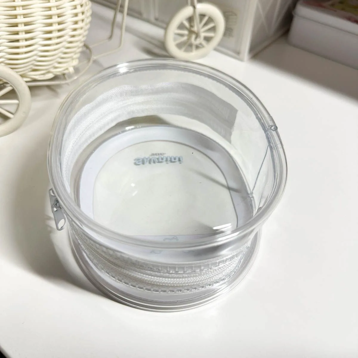 Babymonster Bm حقيبة صغيرة دمية حقيبة حقيبة الزخرفية 13.5*10.5*5 سنتيمتر الكرتون لطيف بولي كلوريد الفينيل حقيبة مستحضرات التجميل حقيبة رامي Ahyeon Rora Asa Ruka Chiquita Pharita Kpop