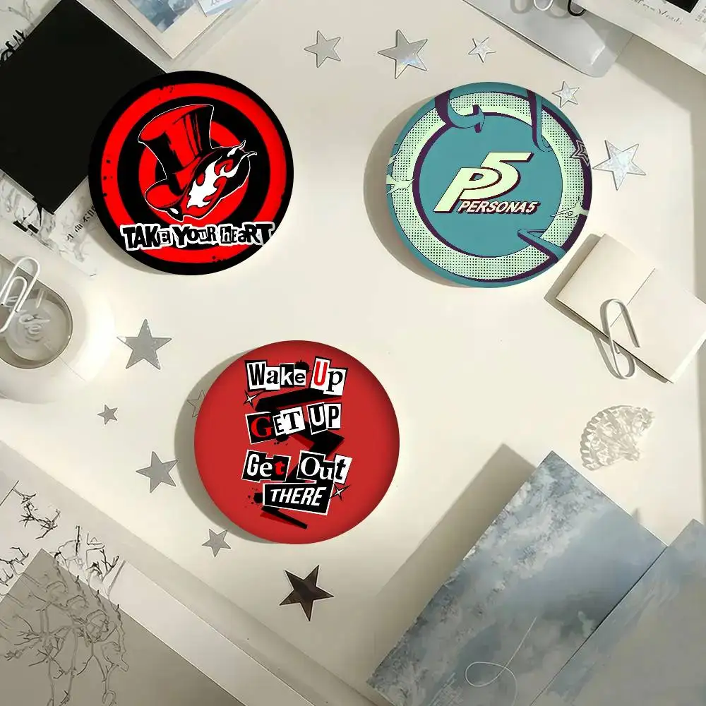 Anime Kreative Weiche Anstecknadeln aus Weißblech mit Tiermotiven, Broschen, Reversnadeln, Rucksack-Abzeichen, Accessoires, Anime P-Personas Logo Spiele 5