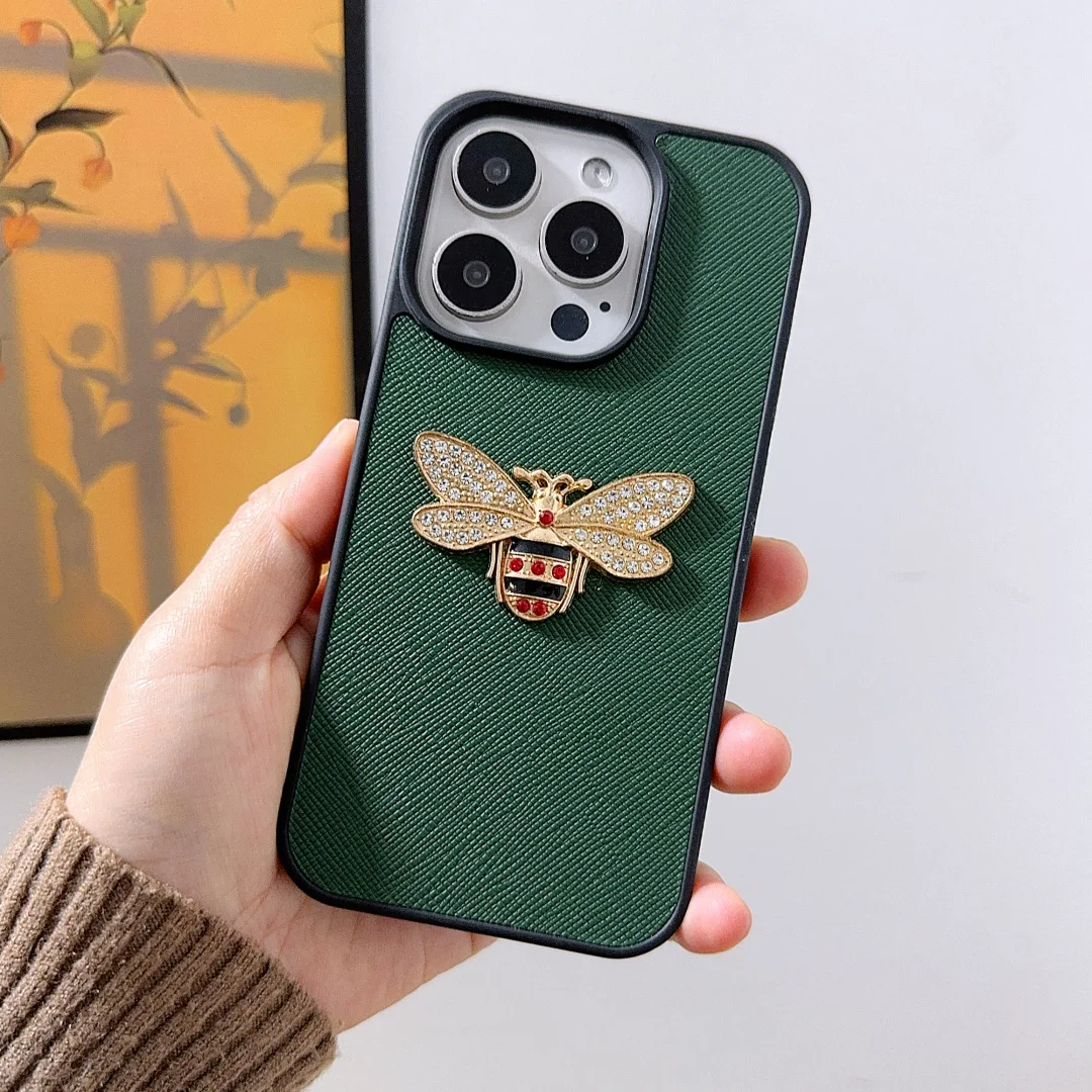 

Luxury Metal Diamond bees PU leather Case for iPhone 17 16 15 14 Phone Cover 15 14 13 12 11 Pro MAX Hard Shockproof Back Funda