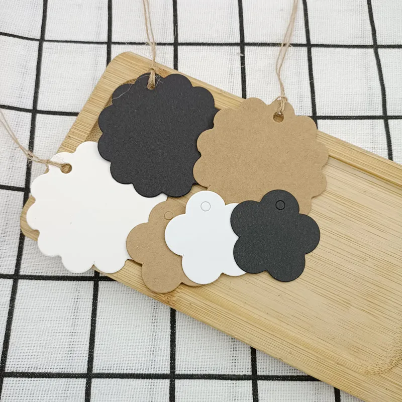 Flower Shape Blank Kraft Paper Tags White Black Brown Garment Hang Tag Jewelry Accessories Price Label DIY Craft Supplies 100pcs