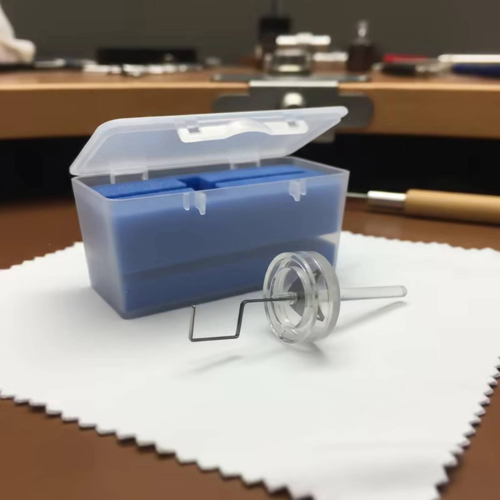 Movement Regulation Tool Portable Movement Adjustment Tool Carrying Case Easy to Use Sturdy for Watchmakers, Workbench