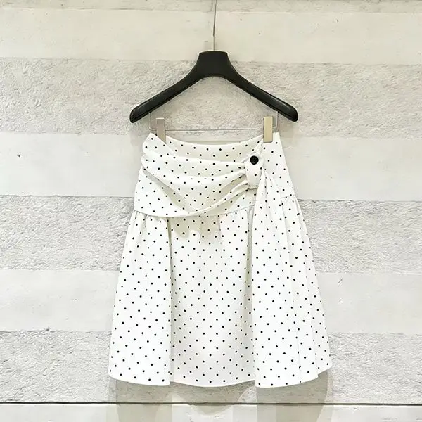 

Korean retro polka dot medium and long skirt for women's 2026 spring high waist, meat covering and thin A-shaped umbrella skirt