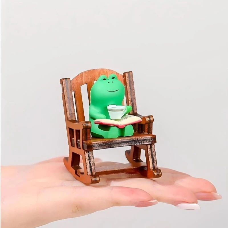 2/1 Stück Niedliche Frosch-Schaukelstuhl-Figur Japanische Heilende Mini-Harzstatue für Büro-Schreibtisch Auto Zuhause Armaturenbrett Deko-Ornament – Detail 6