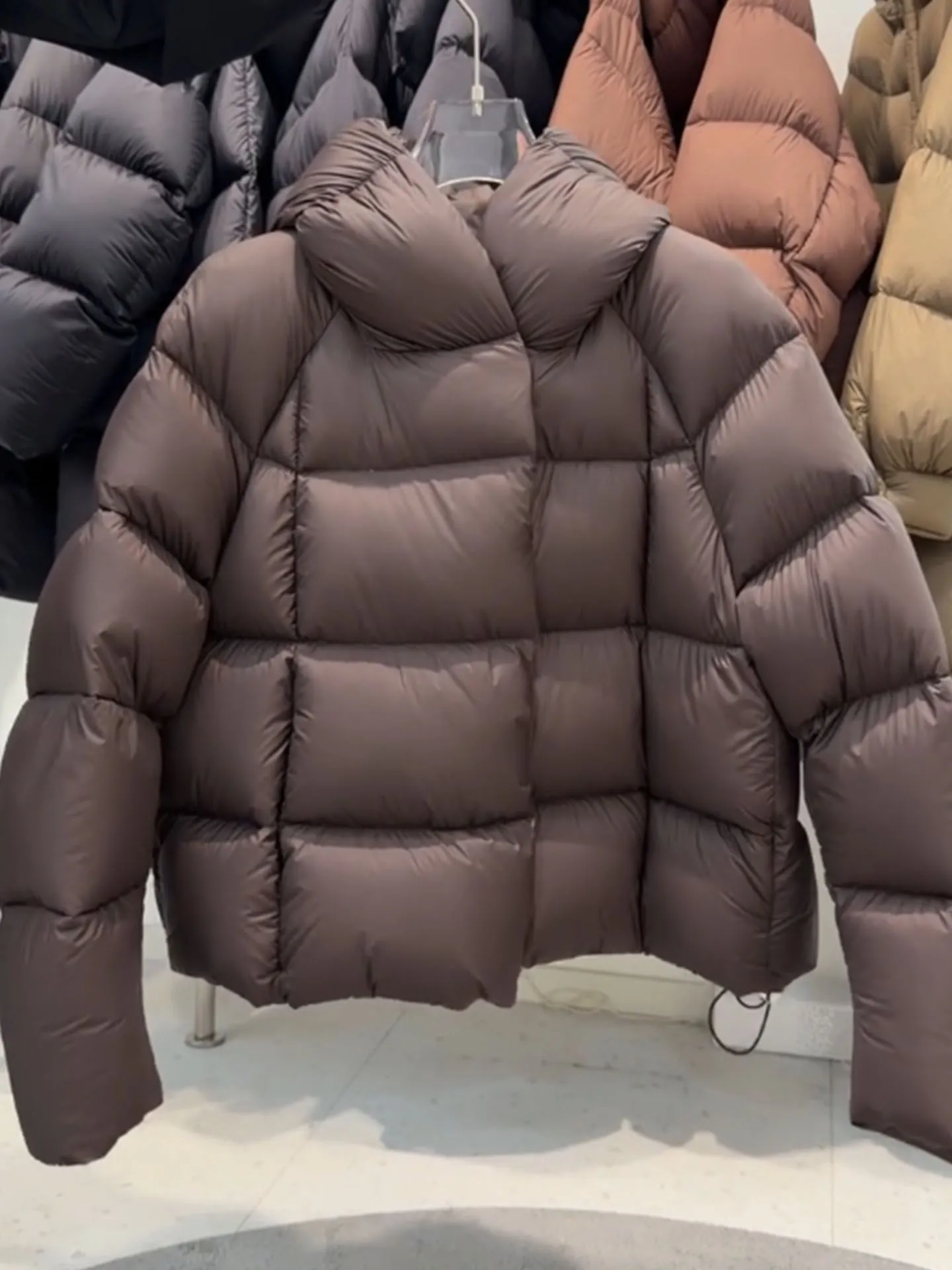 Único ort marrom puffer jaet inverno 2025 novo coreano sle pão casaco de cintura alta longo sve fechamento com zíper