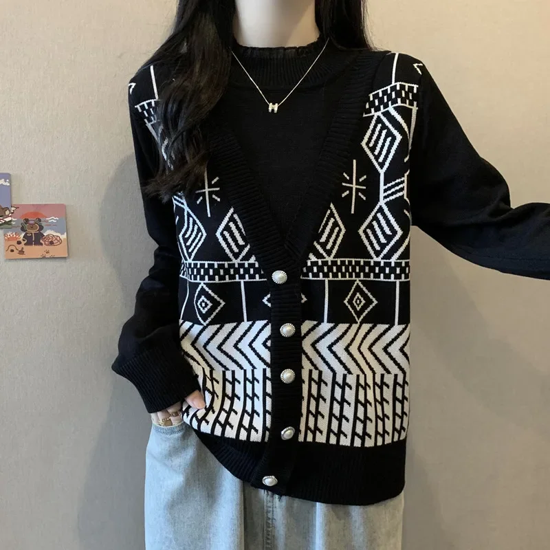 2024 Spring and Autumn New Large Fake Two piece Thousand Bird Grid Sweater Casual Versatile Shoulder Knitted Top for Women