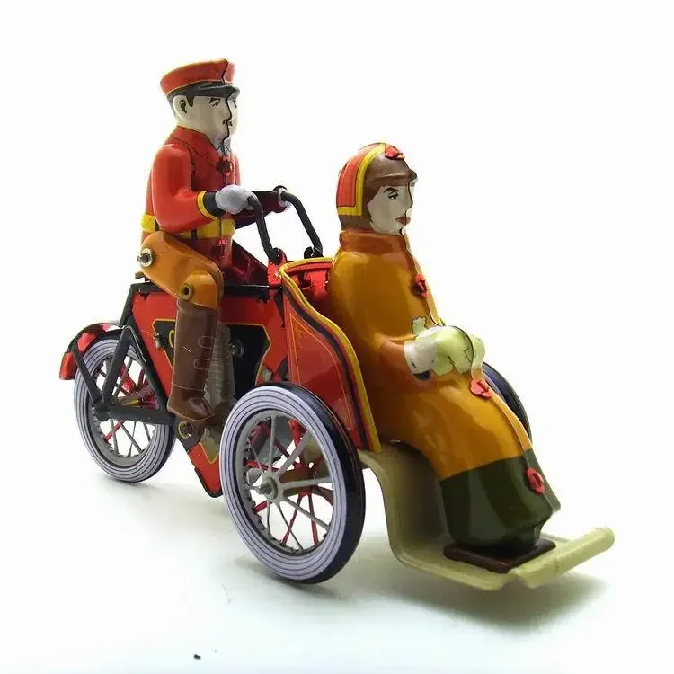 [Funny] Adult Collection Retro Wind up toy Metal Tin rickshaw tricycle driver car Clockwork toy figure model vintage toy gift