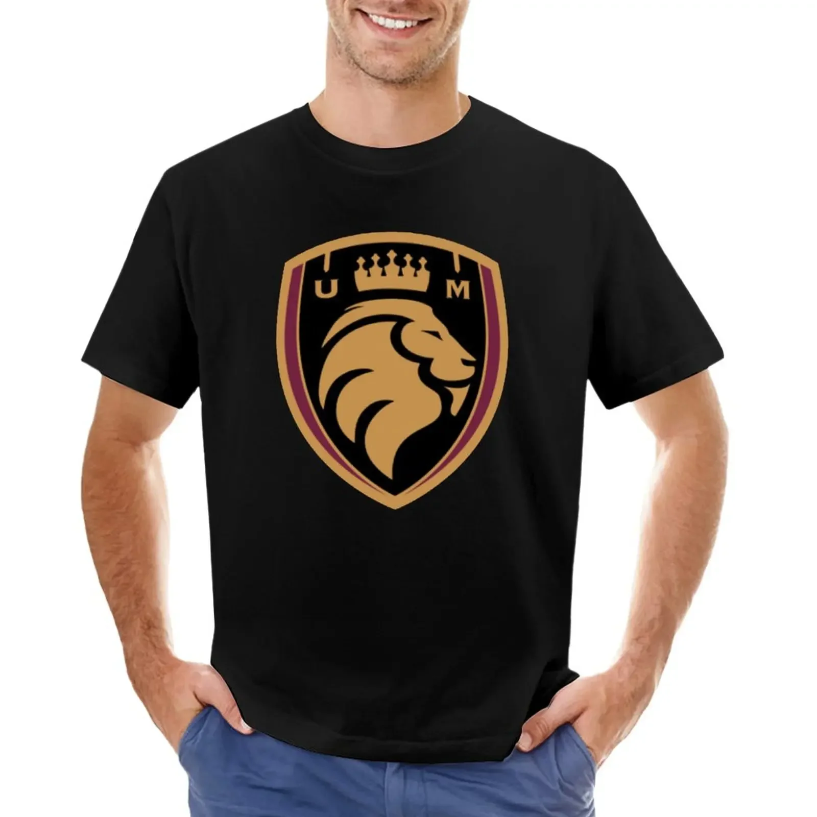 

Футболка мужская с надписью «Shield of the Ultimate Mostoles»