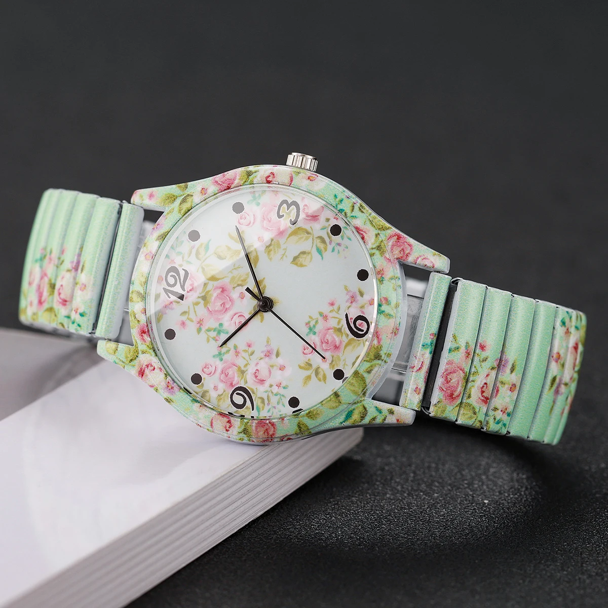 1pcs Women's Printed Watch Fashion Casual Digital Scale Dial Temperament Elegant Printed Quartz Watch ( Box Not Included)
