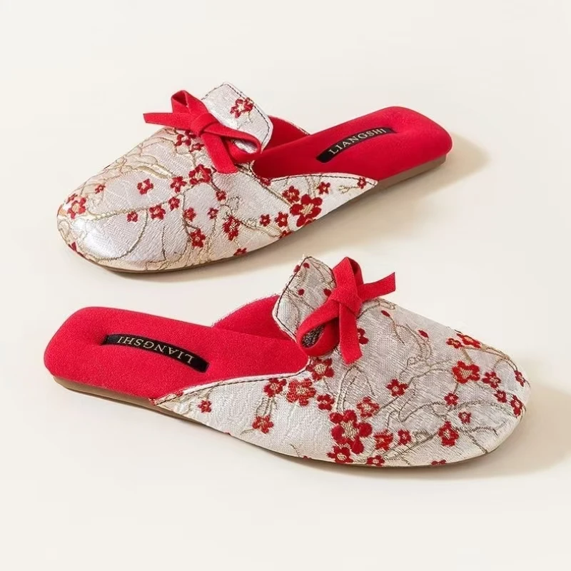

Elegant Silk Print Home Slippers Women Fashion Bow Decorated Cute Slippers High Quality Non Slip Breathable Ethnic Style Slipper