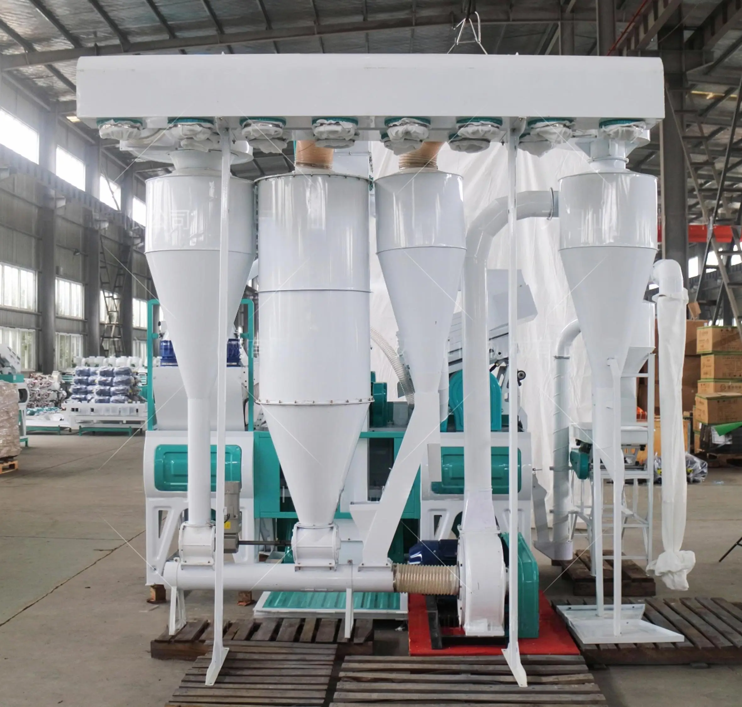 Equipo de procesamiento de arroz de molino de arroz de grano combinado automático de uso comercial