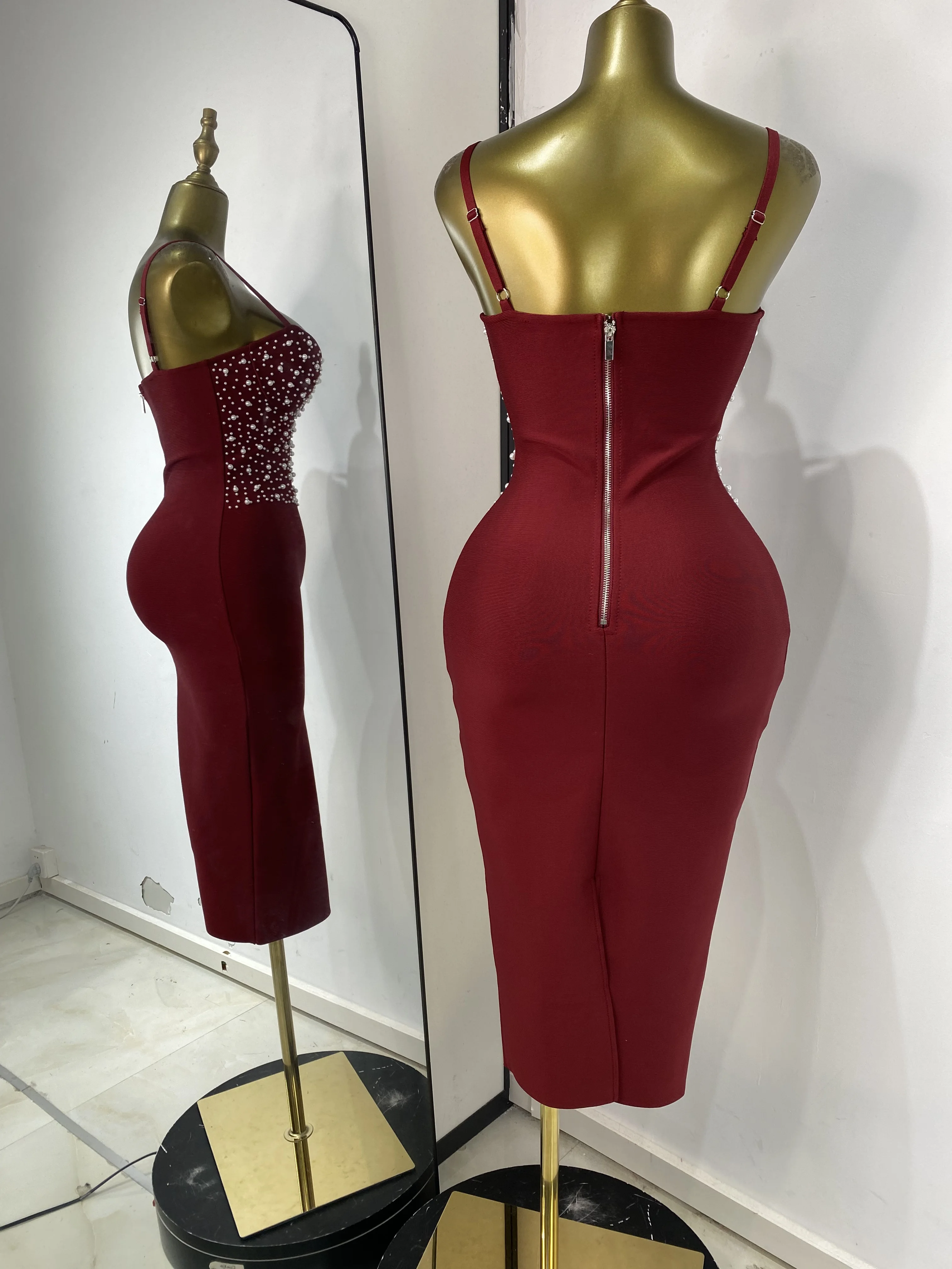 أزياء المرأة بورجوندي ضمادة اللباس السباغيتي حزام الخامس الرقبة اللؤلؤ التطريز طول الركبة OL الأعمال فساتين الحفلات المسائية