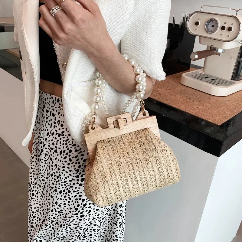 Fashion Weave Straw Shoulder Bag for Women New Summer Wooden Top Handle Clip Bag Luxury Designer Handbags Trend Female Handbag