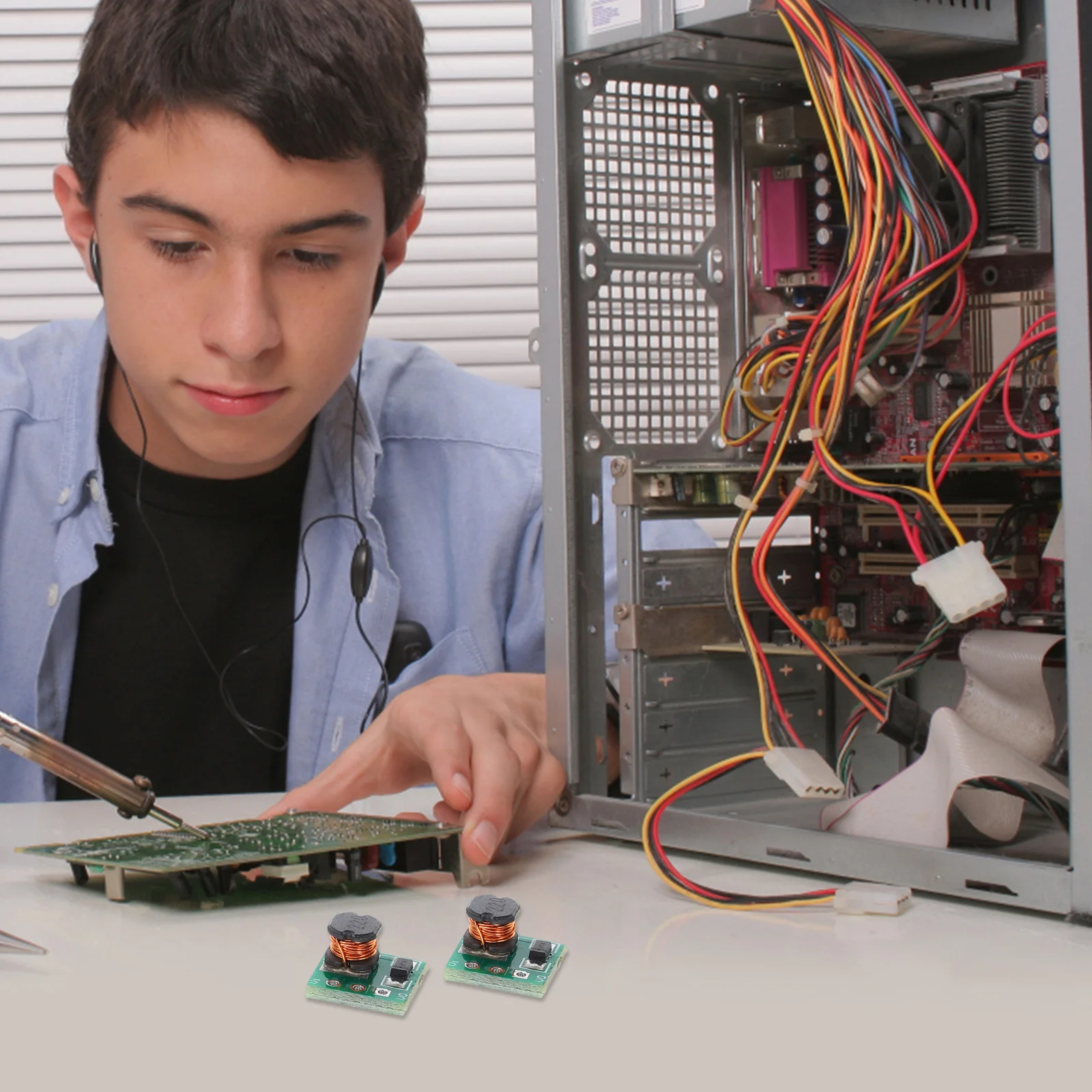 

5Pcs Step Up Converter Module Premium Dc-Dc Voltage Regulator Board High Durability Pcb Long Life Replacement for 3.7V to 5V